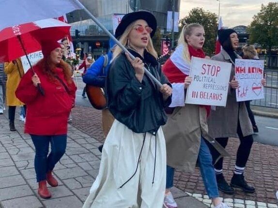 Lesja Rudnik bei der Aktion der belarusischen Diaspora. Foto aus dem privaten Archiv